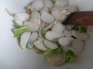 <a href=/shicai/shucai/QingJiao/index.html target=_blank><u>青椒</u></a><a href=/shicai/shucai/XingBaoGu/index.html target=_blank><u><a href=/shicai/guopin/Xing/index.html target=_blank><u>杏</u></a>鲍菇</u></a>