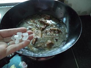 冰糖<a href=/shicai/rouqin/PaiGu/index.html target=_blank><u>排骨</u></a>