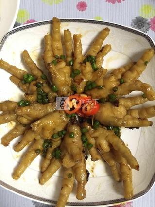 秘香红烧<a href=/shicai/rouqin/JiZha/index.html target=_blank><u>鸡爪</u></a>