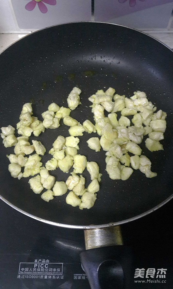 宫爆鸡丁的做法