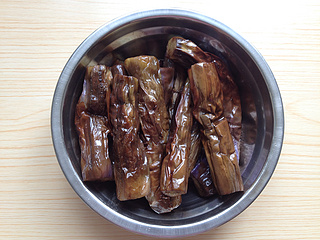 肉末<a href=/shicai/shucai/QieZi/index.html target=_blank><u>茄子</u></a>