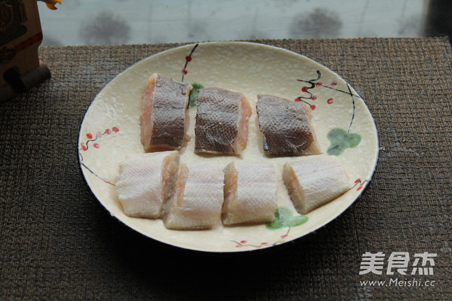 蒜香龙利鱼的做法