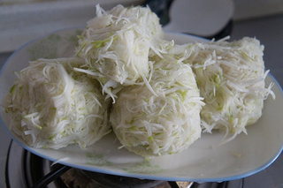 焖<a href=/shicai/shucai/JieCai/index.html target=_blank><u>芥菜</u></a>丝