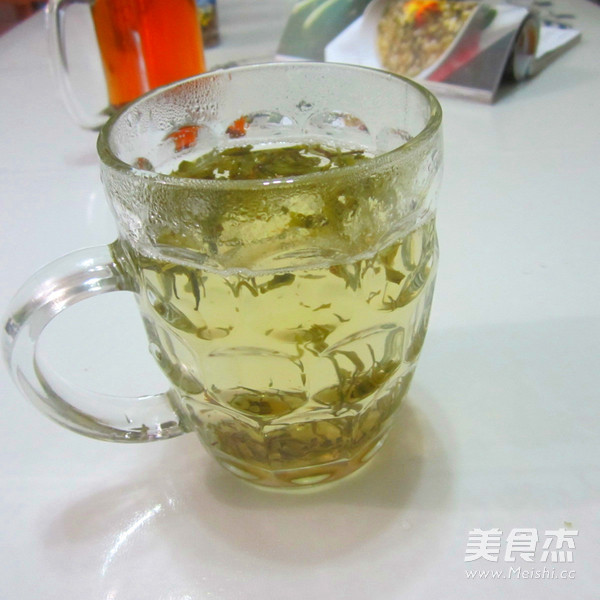 <a href=/shicai/diaoweipin/FengMi/index.html target=_blank><u>蜂蜜</u></a>绿茶的做法
