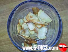 干锅<a href=/shicai/shucai/TuDou/index.html target=_blank><u>土豆</u></a>片的做法2