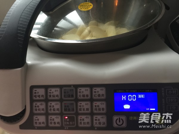 茨菰<a href=/shicai/shucai/DongSun/index.html target=_blank><u>冬笋</u></a>肉片的做法