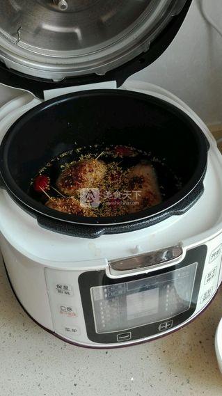 <a href=/shicai/shucai/GuiHua/index.html target=_blank><u>桂花</u></a>红<a href=/shicai/guopin/Zao/index.html target=_blank><u>枣</u></a><a href=/shicai/shucai/LianOu/index.html target=_blank><u>莲<a href=/shicai/shucai/Ou/index.html target=_blank><u>藕</u></a></u></a>