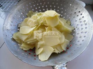 辣味<a href=/shicai/shucai/TuDou/index.html target=_blank><u>土豆</u></a>片