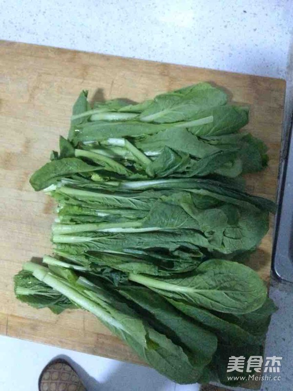 <a href=/shicai/rouqin/PaiGu/index.html target=_blank><u>排骨</u></a>炖冻<a href=/shicai/mimian/DouFu/index.html target=_blank><u>豆腐</u></a><a href=/shicai/shucai/TuDou/index.html target=_blank><u>土豆</u></a>子的做法