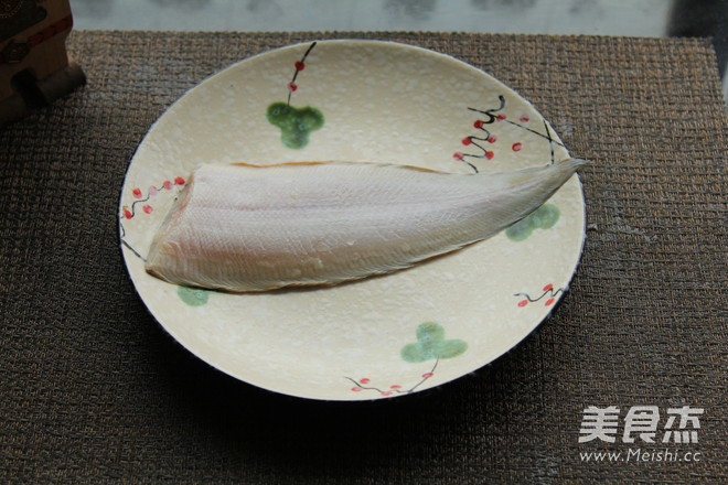 蒜香龙利鱼的做法