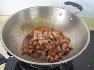 糖<a href=/shicai/diaoweipin/Cu/index.html target=_blank><u>醋</u></a><a href=/shicai/shucai/LianOu/index.html target=_blank><u>莲<a href=/shicai/shucai/Ou/index.html target=_blank><u>藕</u></a></u></a>肉丁