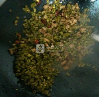 酸<a href=/shicai/shucai/JiangDou/index.html target=_blank><u>豇豆</u></a>炒肉末