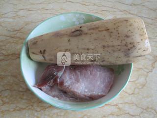 糖<a href=/shicai/diaoweipin/Cu/index.html target=_blank><u>醋</u></a><a href=/shicai/shucai/LianOu/index.html target=_blank><u>莲<a href=/shicai/shucai/Ou/index.html target=_blank><u>藕</u></a></u></a>肉丁