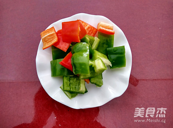 <a href=/shicai/shucai/QingJiao/index.html target=_blank><u>青椒</u></a><a href=/shicai/diaoweipin/Cu/index.html target=_blank><u>醋</u></a>溜肉的做法