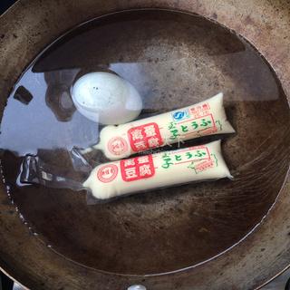 香辣<a href=/shicai/rouqin/PiDan/index.html target=_blank><u>皮蛋</u></a><a href=/shicai/mimian/DouFu/index.html target=_blank><u>豆腐</u></a>