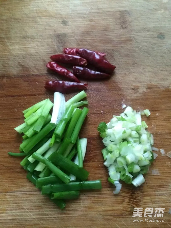 <a href=/shicai/diaoweipin/Cu/index.html target=_blank><u>醋</u></a>溜豆<a href=/shicai/shucai/YaCai/index.html target=_blank><u>芽菜</u></a>的做法