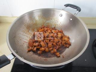 糖<a href=/shicai/diaoweipin/Cu/index.html target=_blank><u>醋</u></a><a href=/shicai/shucai/LianOu/index.html target=_blank><u>莲<a href=/shicai/shucai/Ou/index.html target=_blank><u>藕</u></a></u></a>肉丁