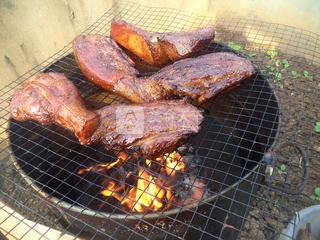 桔香<a href=/shicai/rouqin/LaRou/index.html target=_blank><u>腊肉</u></a>