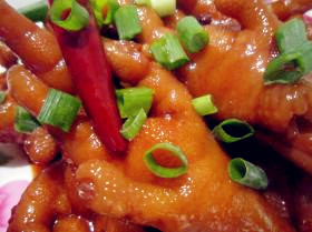 食谱：补充胶原蛋白的5款<a href=/shicai/rouqin/JiZha/index.html target=_blank><u>鸡爪</u></a>美食