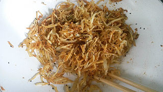 <a href=/shicai/guopin/HeiZhiMa/index.html target=_blank><u>黑<a href=/shicai/guopin/ZhiMa/index.html target=_blank><u>芝麻</u></a></u></a><a href=/shicai/shucai/TuDou/index.html target=_blank><u>土豆</u></a>丝