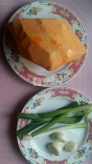 蒜泥焖<a href=/shicai/shucai/NanGua/index.html target=_blank><u>南瓜</u></a>