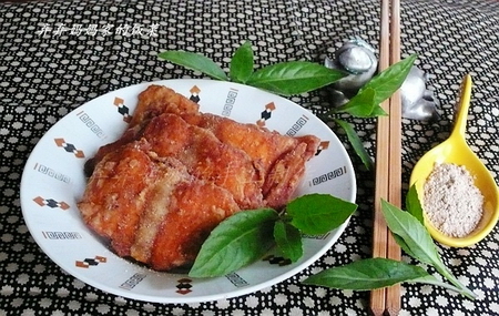 花椒盐<a href=/shicai/shuichanpin/SanWenYu/index.html target=_blank><u>三文鱼</u></a>排