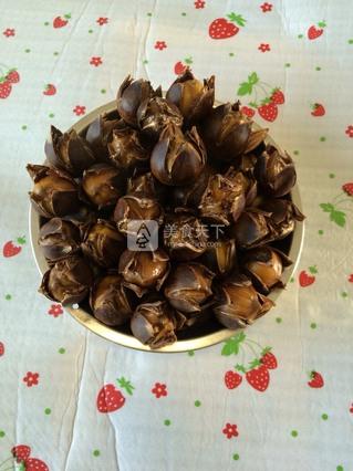 花<a href=/shicai/shucai/BanLi/index.html target=_blank><u>板栗</u></a>