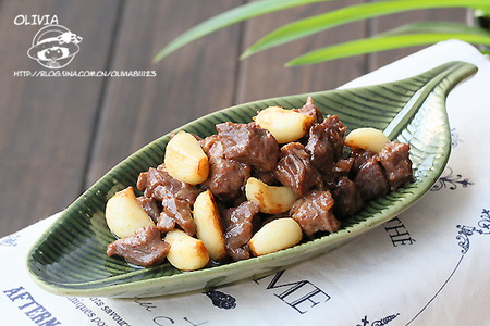 (图)黑蒜子<a href=/shicai/rouqin/NiuRou/index.html target=_blank><u>牛肉</u></a>粒