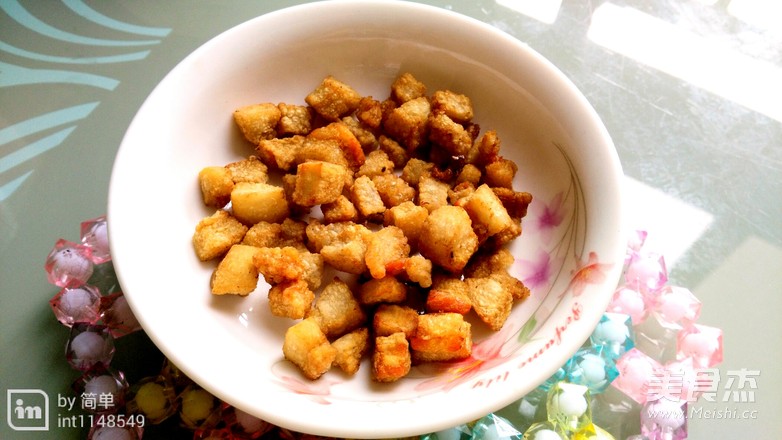 <a href=/shicai/rouqin/ZhuYou/index.html target=_blank><u>猪油</u></a>渣的做法