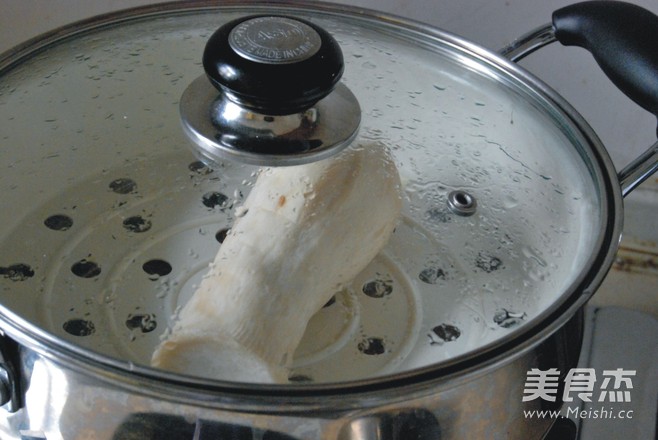 宫保<a href=/shicai/shucai/XingBaoGu/index.html target=_blank><u><a href=/shicai/guopin/Xing/index.html target=_blank><u>杏</u></a>鲍菇</u></a>的做法