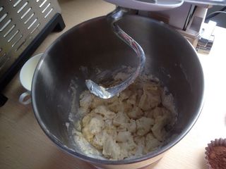 花式心形<a href=/shicai/mimian/MianBao/index.html target=_blank><u>面包</u></a>