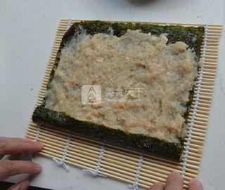 鸡蓉<a href=/shicai/shuichanpin/ZiCai/index.html target=_blank><u>紫菜</u></a>卷