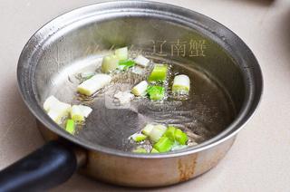 <a href=/shicai/shucai/XiangGu/index.html target=_blank><u>香菇</u></a>酱炒<a href=/shicai/mimian/XiangGan/index.html target=_blank><u>香干</u></a>