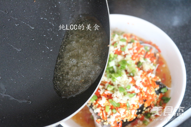 剁椒<a href=/shicai/shuichanpin/YuYuTou/index.html target=_blank><u>鱼头</u></a>的做法