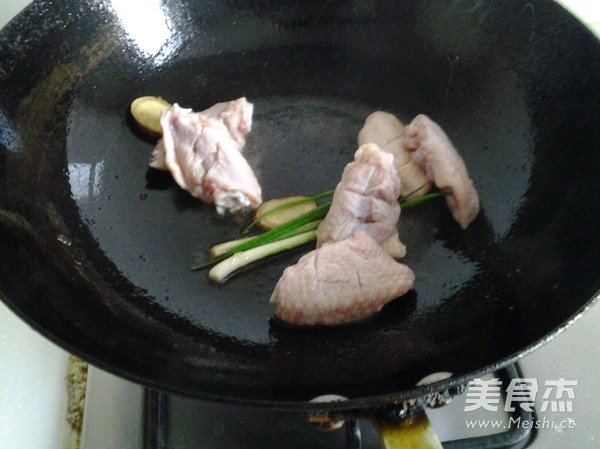 可乐<a href=/shicai/rouqin/JiChi/index.html target=_blank><u>鸡翅</u></a>的做法