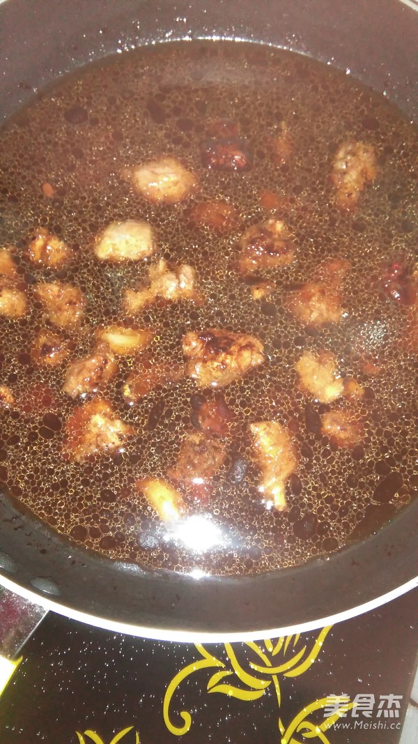 豆棍红烧<a href=/shicai/rouqin/YaZi/index.html target=_blank><u>鸭子</u></a>的做法