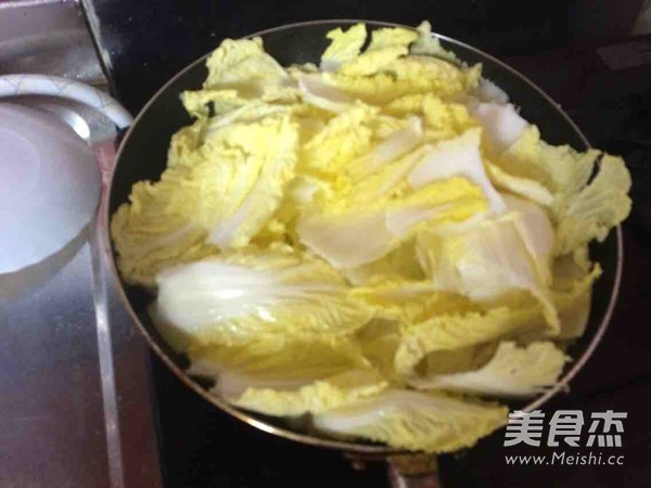 <a href=/shicai/diaoweipin/Cu/index.html target=_blank><u>醋</u></a>溜<a href=/shicai/shucai/BaiCai/index.html target=_blank><u>白菜</u></a>的做法