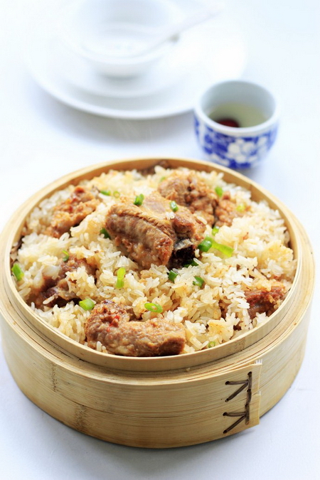 米香<a href=/shicai/rouqin/PaiGu/index.html target=_blank><u>排骨</u></a>成品图