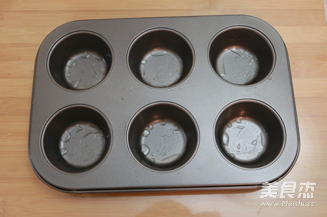 <a href=/shicai/shucai/XiLanHua/index.html target=_blank><u>西兰花</u></a><a href=/shicai/rouqin/HuoTui/index.html target=_blank><u>火腿</u></a>拱蛋的做法