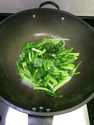 白<a href=/shicai/shucai/CaiXin/index.html target=_blank><u>菜心</u></a>