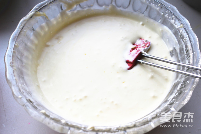 果酱<a href=/shicai/mimian/NaiLao/index.html target=_blank><u>奶酪</u></a>杯的做法