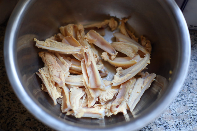 孜然<a href=/shicai/rouqin/JiCuiGu/index.html target=_blank><u>鸡<a href=/shicai/rouqin/CuiGu/index.html target=_blank><u>脆骨</u></a></u></a>的做法