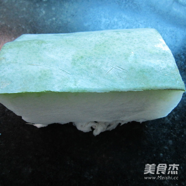 肉末煎<a href=/shicai/shucai/DongGua/index.html target=_blank><u>冬瓜</u></a>的做法