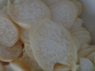 <a href=/shicai/shucai/QingJiao/index.html target=_blank><u>青椒</u></a><a href=/shicai/shucai/XingBaoGu/index.html target=_blank><u><a href=/shicai/guopin/Xing/index.html target=_blank><u>杏</u></a>鲍菇</u></a>