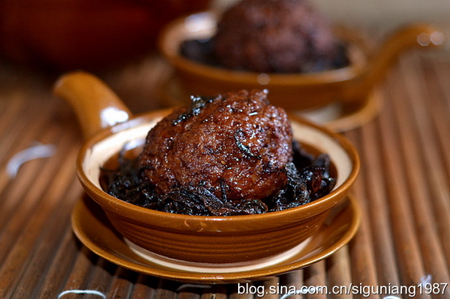 梅菜干烧肉丸的做法