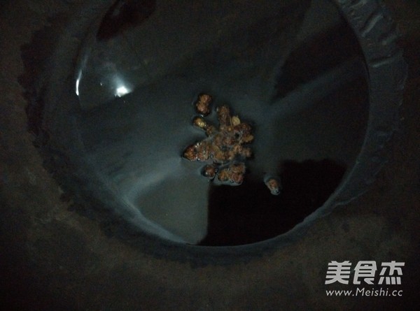 家常版炒绿<a href=/shicai/shucai/DouYa/index.html target=_blank><u>豆芽</u></a>的做法