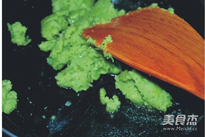 荷仙菇配<a href=/shicai/diaoweipin/DouBan/index.html target=_blank><u>豆瓣</u></a>泥的做法