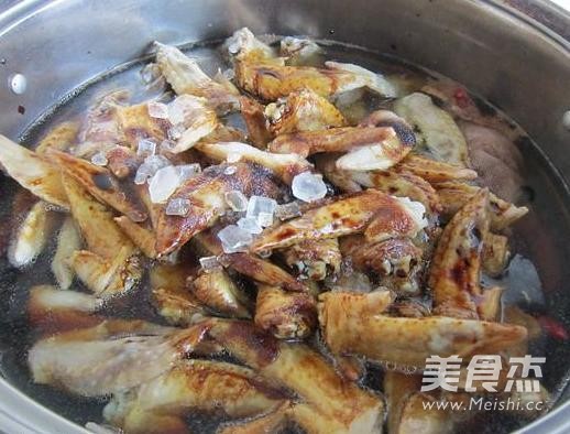 卤<a href=/shicai/rouqin/JiChi/index.html target=_blank><u>鸡翅</u></a>的做法