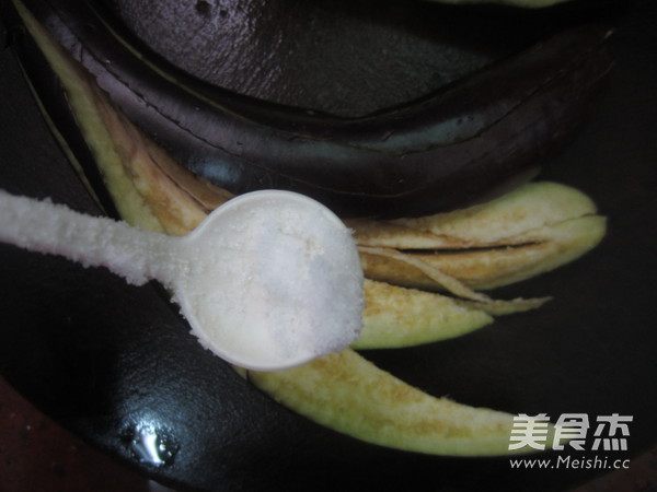 手撕紫茄的做法