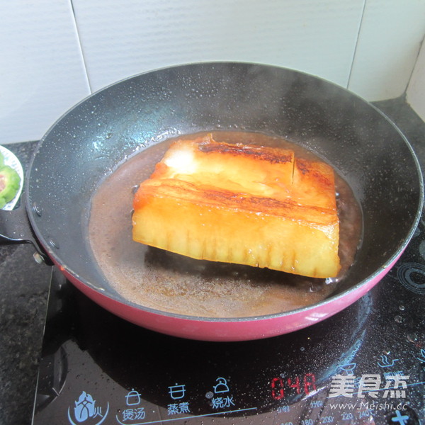 焖<a href=/shicai/shucai/DongGua/index.html target=_blank><u>冬瓜</u></a>的做法